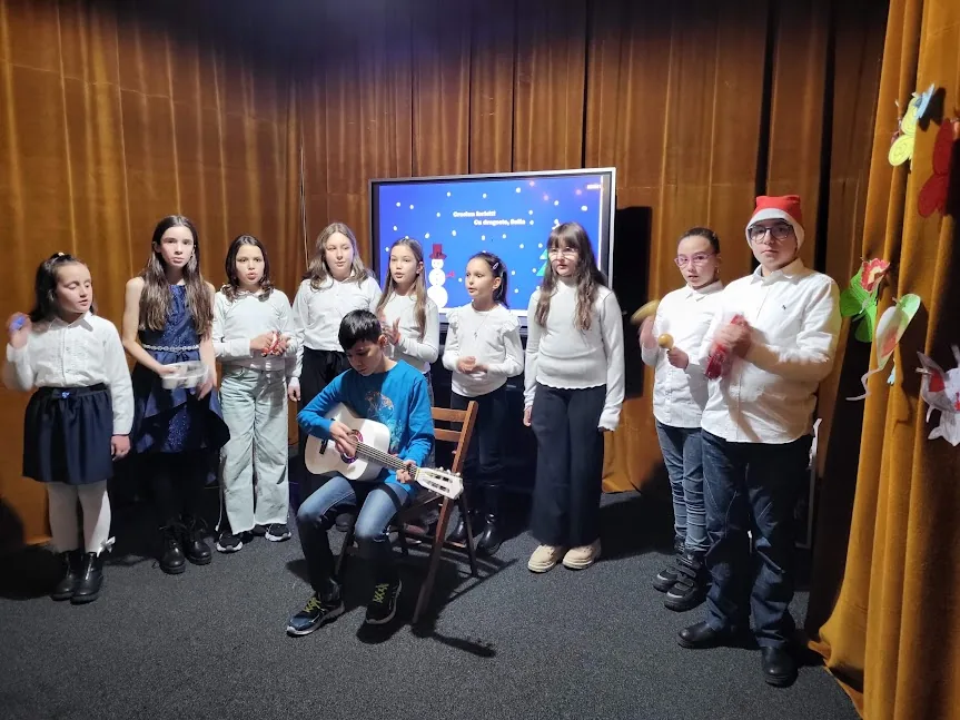 Activitate la cercul Muzică